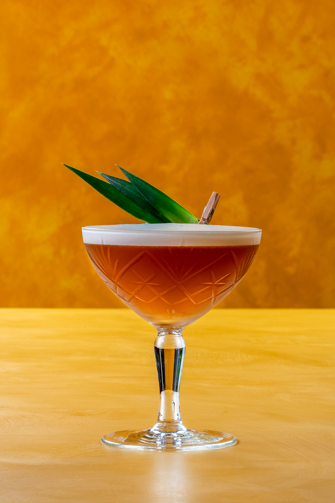 pineapple top cocktail isolated